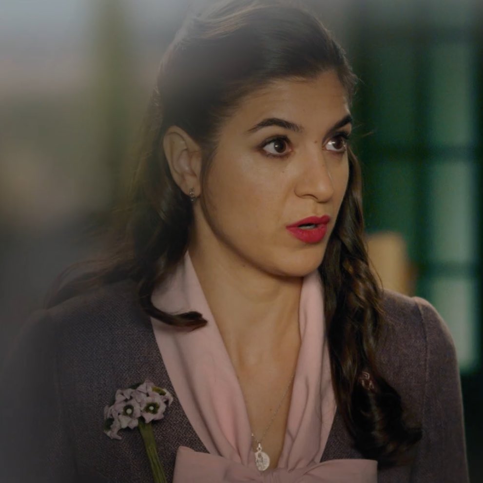 StarcoVision's tweet photo. Todos hacen teorías pero yo lo que no me quito de la cabeza es pensar lo que va a ser Carmen cuando se entere que Tasio es hijo de Damián. Cómo va a disimular con Marta y Marta si la ve actuar raro y empieza a creer que es porque la está juzgando. https://t.co/r7iQmRSbAt