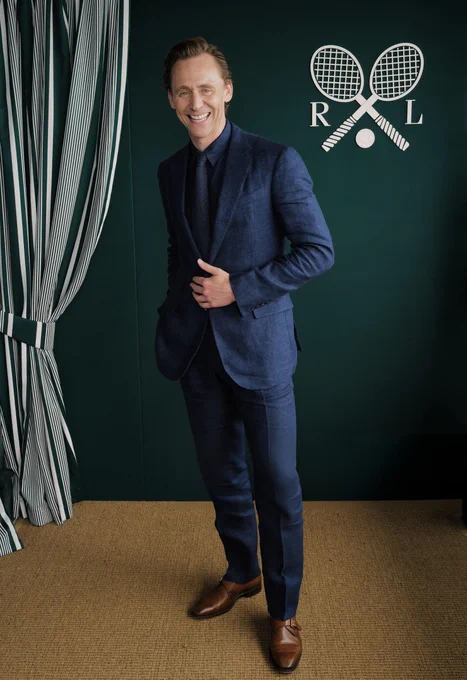 Image from tom hiddleston fan π (@tomscource)