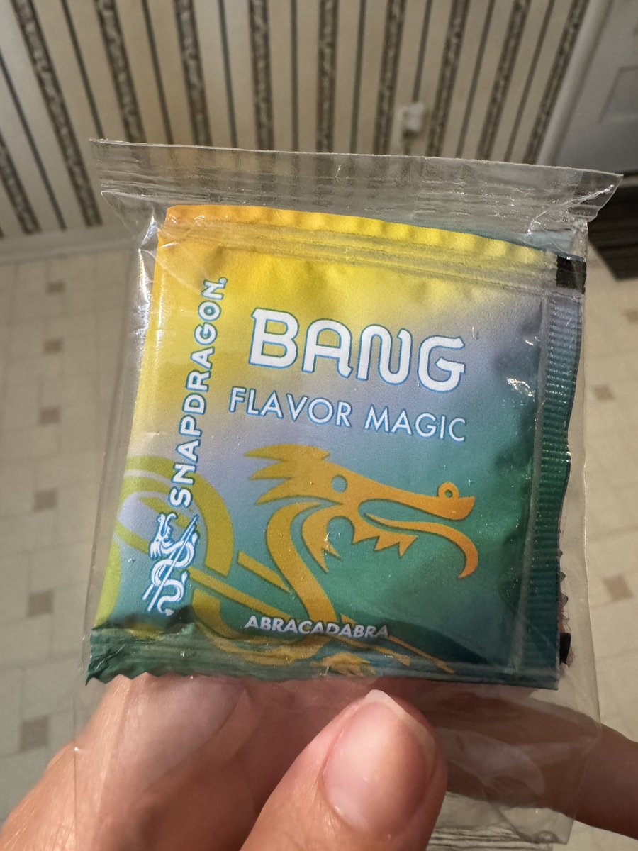 ttran_twt_'s tweet photo. đã dragon còn Bang https://t.co/N6TOAaxGYB