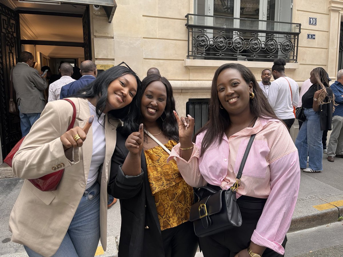 RwandainFrance's tweet photo. Tous les bureaux de vote en France et en Italie sont désormais officiellement fermés.
Nous remercions la communauté rwandaise pour l'enthousiasme et la forte participation électorale pour exercer leur devoir civique 🗳️
#Dutore! https://t.co/beiQuCcXLN