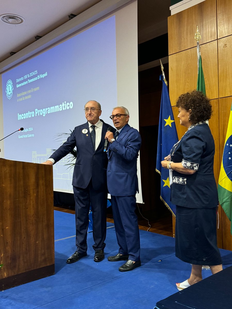 Lions108Ya's tweet photo. Alcuni momenti dell'Incontro Programmatico tenutosi a #Salerno con la presentazione dello staff del Governatore Tommaso Di Napoli del #Distretto @Lions108Ya .
#WeServe https://t.co/GetCfUhzr2