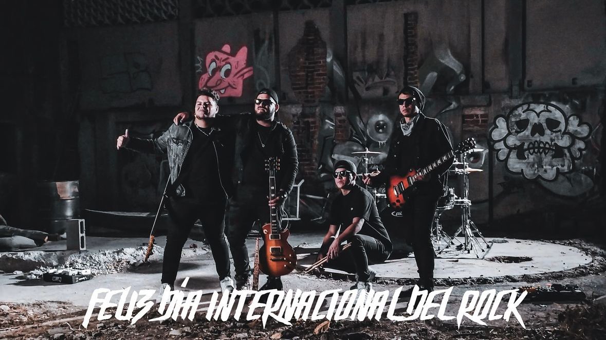 Porque amamos el rock y es lo que nos da energía para seguir viviendo y creando música.
Para nosotros es un estilo de vida.

Feliz día internacional del rock 🤘🏼

#Rock #Music #Band