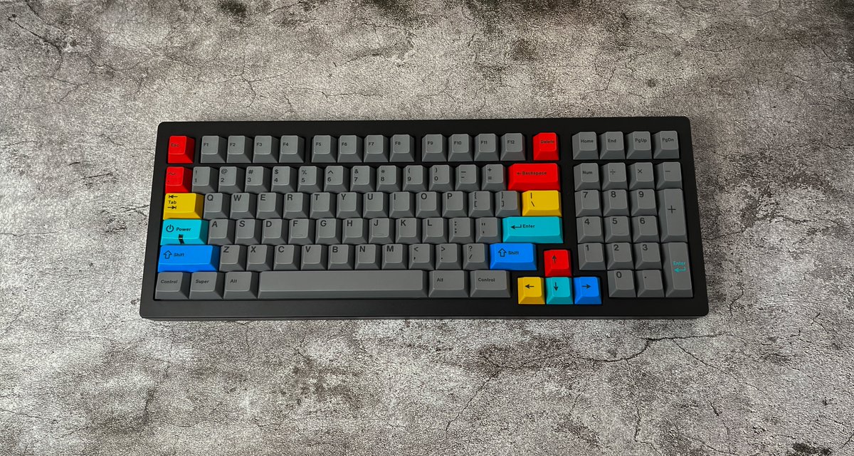 Afternoon! This 96% board still available and ready to ship! cgcustoms.co/products/monsg…