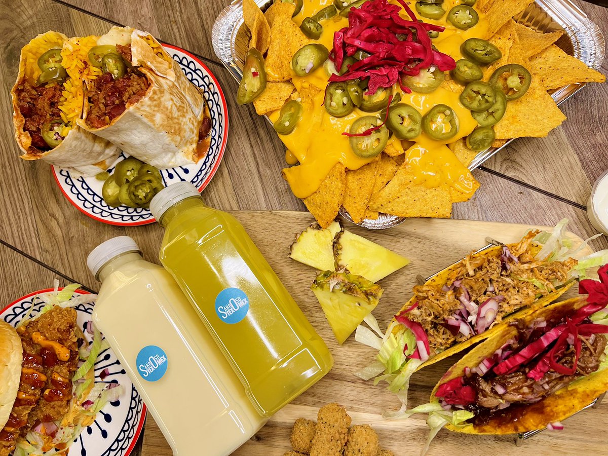SabrosoTexMex's tweet photo. We’re open until 10PM this evening ⏱️⚽️🏆
For all of your late night tasty take-away treats, beers, cocktails, desserts &amp; more! 

Get your order going, before it comes home! 🏴󠁧󠁢󠁥󠁮󠁧󠁿
https://t.co/bUUPMCcLtQ
#ItsComingHome #euro2024 #EnglandSpain https://t.co/reUfXirU8d