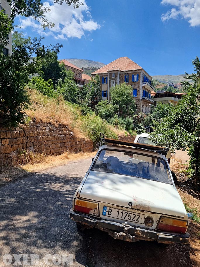 onefineart's tweet photo. Taking my Rino (Renault) (A joke.. it is not my car) to visit a house inside Hasroun... follow us!
https://t.co/QupEaHtcuw
#renault #renault12 #lebanon #hasroun #car #visitlebanon #discoverlebanon #lovelebanon https://t.co/Hh7oYSCFSu