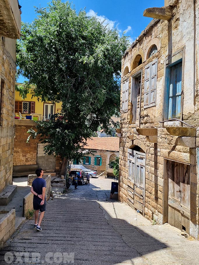onefineart's tweet photo. Taking my Rino (Renault) (A joke.. it is not my car) to visit a house inside Hasroun... follow us!
https://t.co/QupEaHtcuw
#renault #renault12 #lebanon #hasroun #car #visitlebanon #discoverlebanon #lovelebanon https://t.co/Hh7oYSCFSu