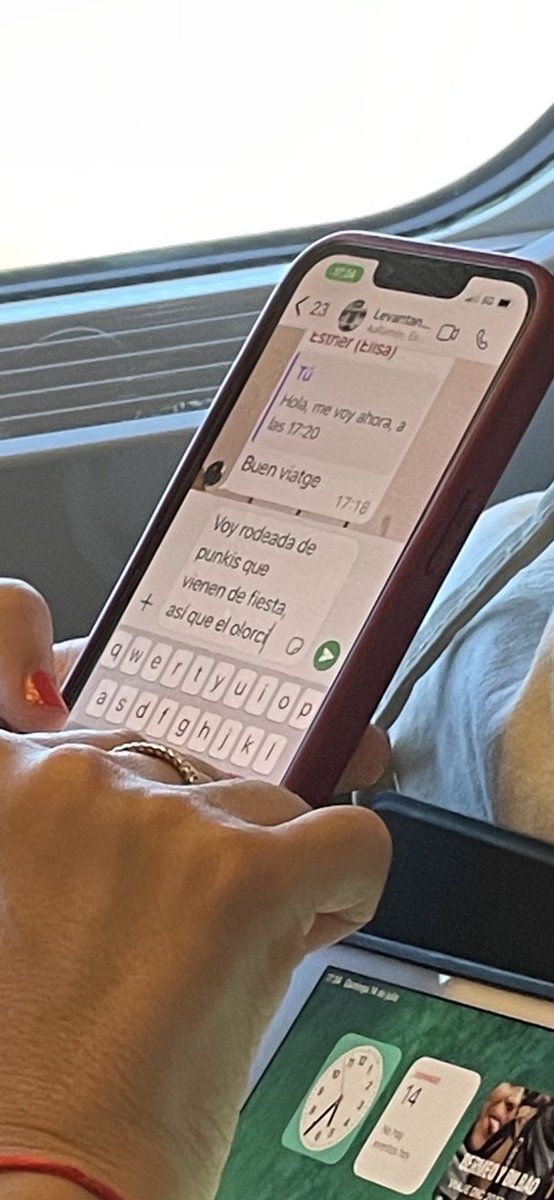 ciberpony's tweet photo. q me meo con la señora sentada a nuestro lado...... https://t.co/azE11TZIxR