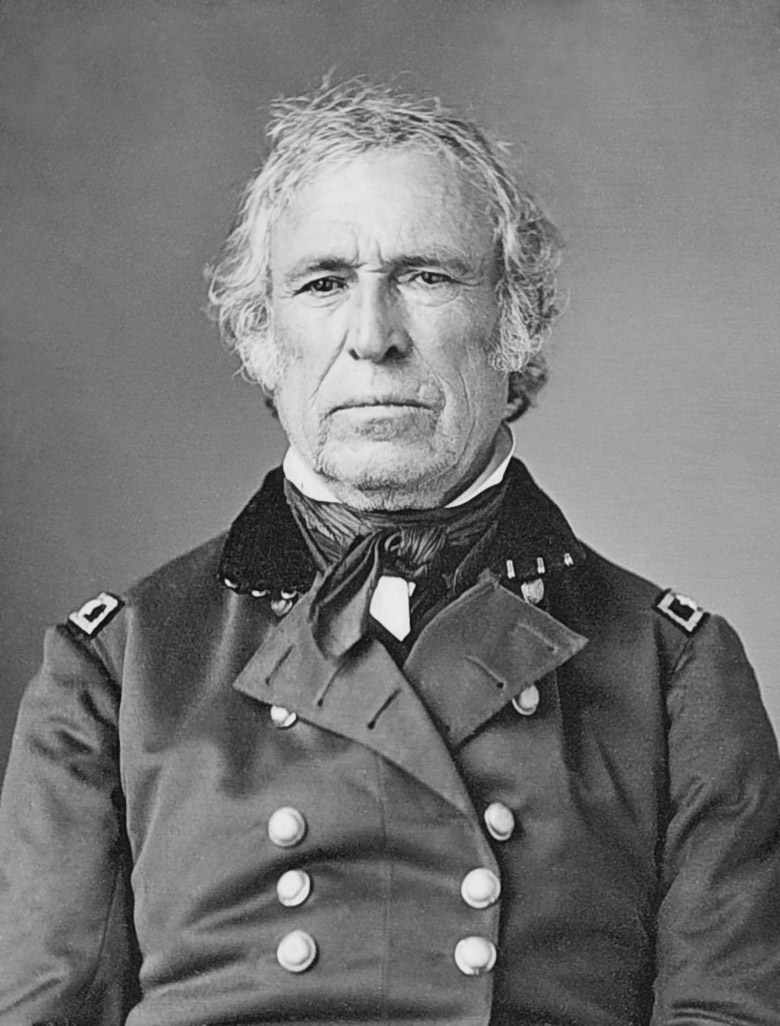 chase__________'s tweet photo. Nobody ever talks about Jeffrey Epstein's resemblance to Zachary Taylor 🤔 https://t.co/D2jowwIBQn