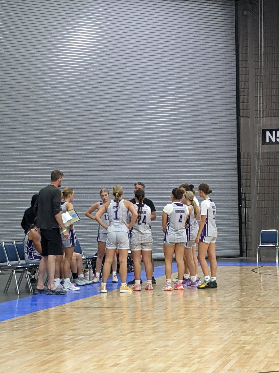 CoachEvanBell's tweet photo. @jenna_londeau knocks down a wing 3 @Mariah_Kerley14 works for an offensive board scores with her left &amp; @KilbargerLauren drains a straightaway 3. @aubree_ervans drives hard to the basket &amp; knocks down her free throws. Naturals 2025 #Run4Roses @PGHMichigan https://t.co/W04pMdc1tx