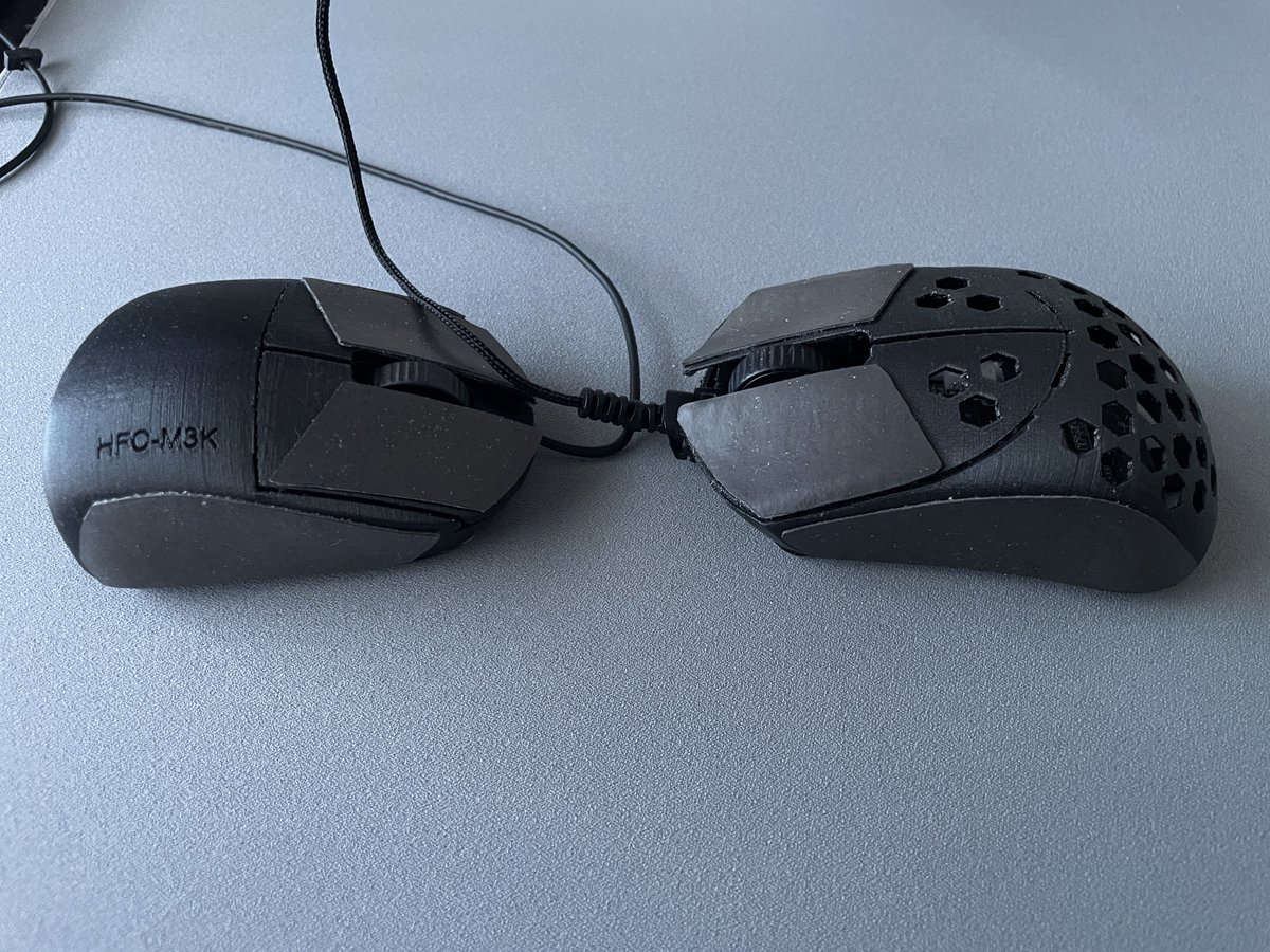 cOoLm0Dz's tweet photo. Comparing it to my #finalt1p #trowel it is like having a shorter with less curves but somehow similar feel . But because it is 15-20mm shorter you got additional freedom and weight savings. Will test it for a while. I am really pleased @wellyngtonjuni1 gives me the opportunity π https://t.co/5kjz0rNc6w
