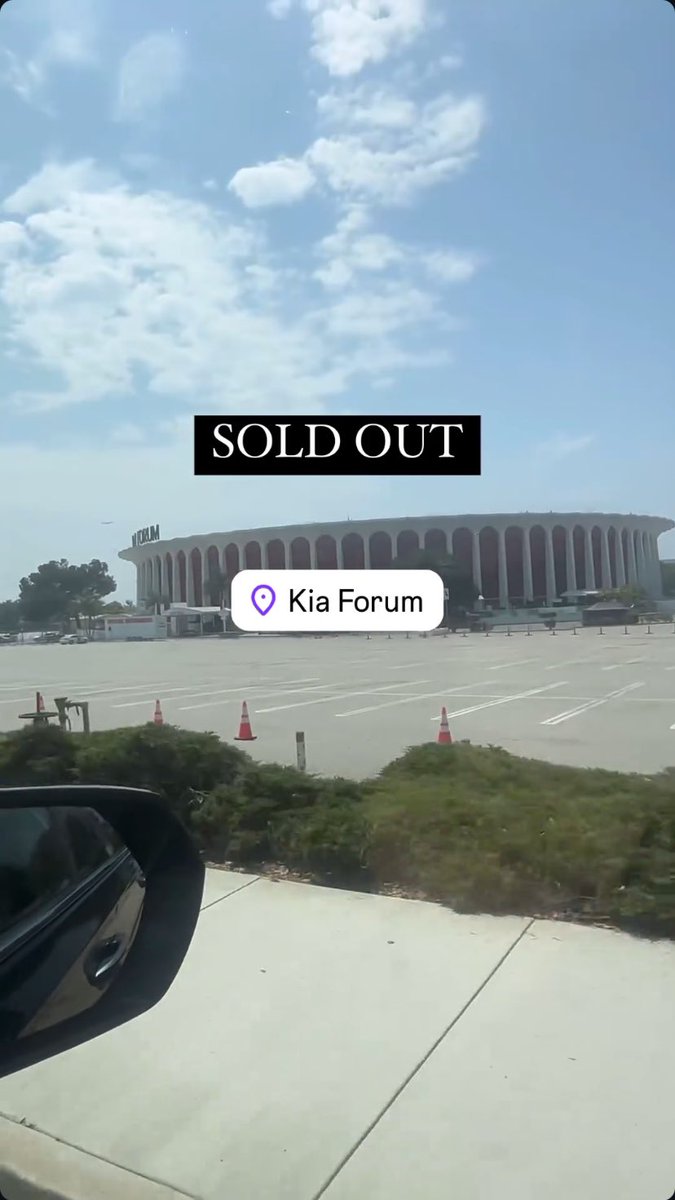 AJRTMMTour's tweet photo. ajr have arrived at the SOLD OUT kia forum! #TMMLA #TMMTour https://t.co/FU9hgxomW2