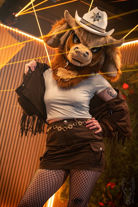 📸 Set 112 Athor 🧡 Whatcha doing Cowboy 💥 Want a ride ? 😈  With @DeshoNoorable  Full set https://t.co/Z0GdP6lFTN