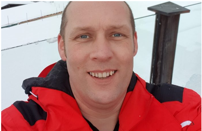 OU_STEM's tweet photo. From the Army to asteroids! ๐๐ OU grad Ian Muirhead left school at 15 with no qualifications. Now, heโs searching for moons & exoplanets while inspiring future space scientists. ๐โจ
Read his incredible journey: https://t.co/N7OiiECbym
#STEMStudentSunday https://t.co/8C9E3wYRuo