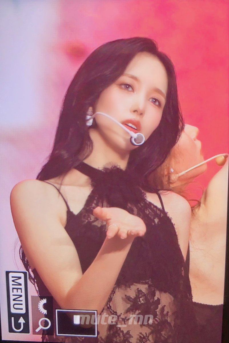 mute_mn's tweet photo. 240714 do not touch🫨🫨🫨
#MINA #미나 #ミナ　
#TWICE https://t.co/GoEQCjLiSA