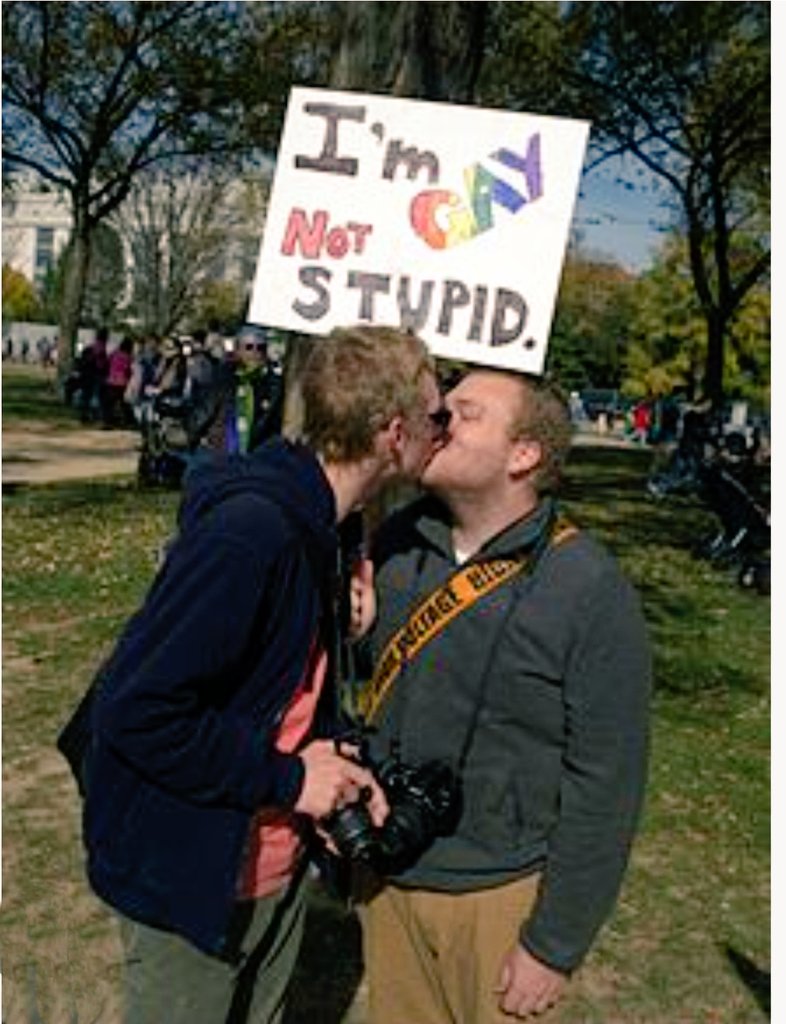 StephenKenn2's tweet photo. Why do men hate each other and they also do gay 🤔🤔🙄🙄 https://t.co/IS7gXnXXgh