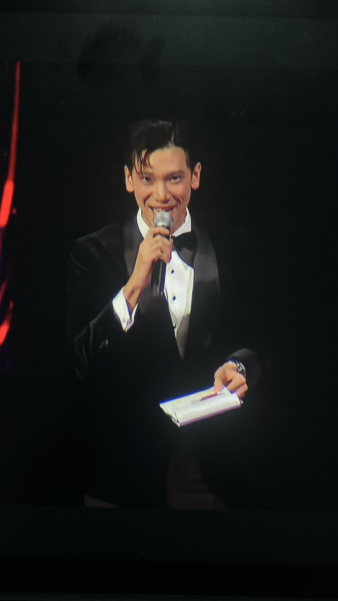 PThinkingh's tweet photo. พิธีที่เหมาะสมที่สุด #missuniversethailand2024 https://t.co/9x240es45P