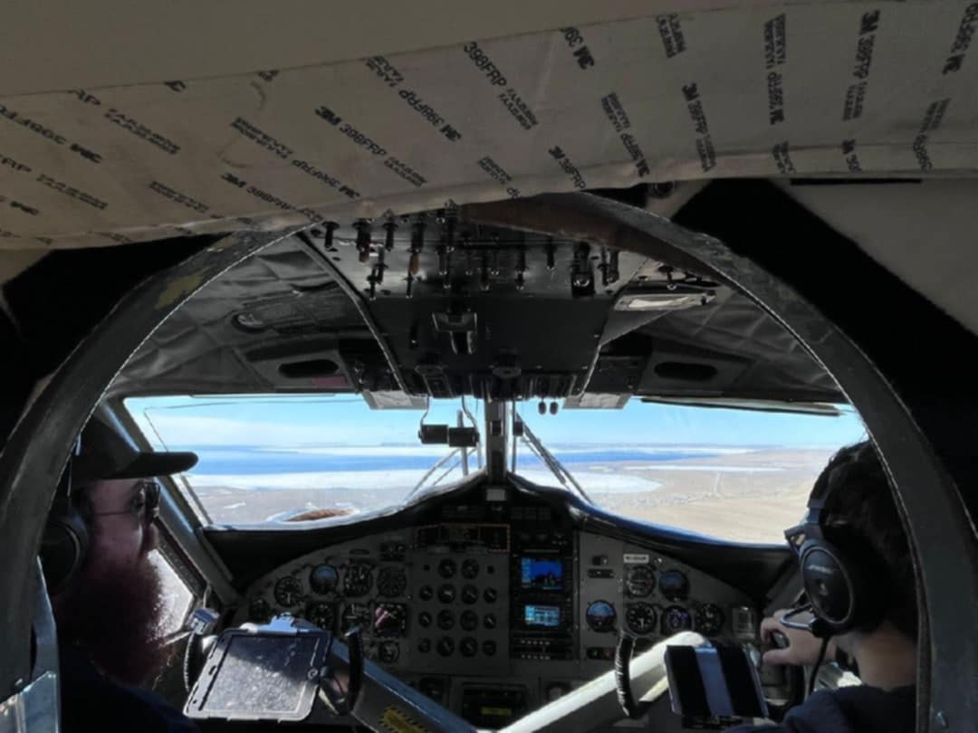 TheMarsSociety's tweet photo. We're thrilled to announce the safe return of Crew 16, a 7-member team of scientists, from their mission at the #Flashline analog station on #DevonIsland. After weather delays, they arrived in Resolute Bay yesterday. For full details, visit: https://t.co/e89rGGvPZq. #nunavut https://t.co/ZPwGfsd1zd