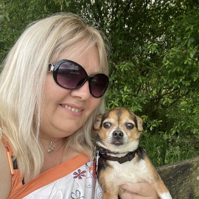 westcountrybird's tweet photo. #NewProfilePic #SundaySmiles #Sunnies #TinyDog #Walkies https://t.co/eNGwtGlArd