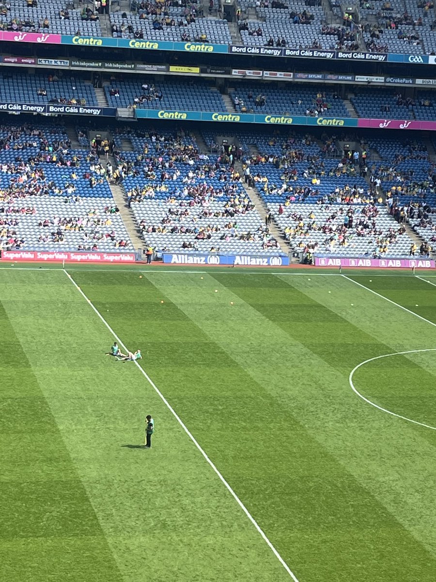 Des Cahill tweet media