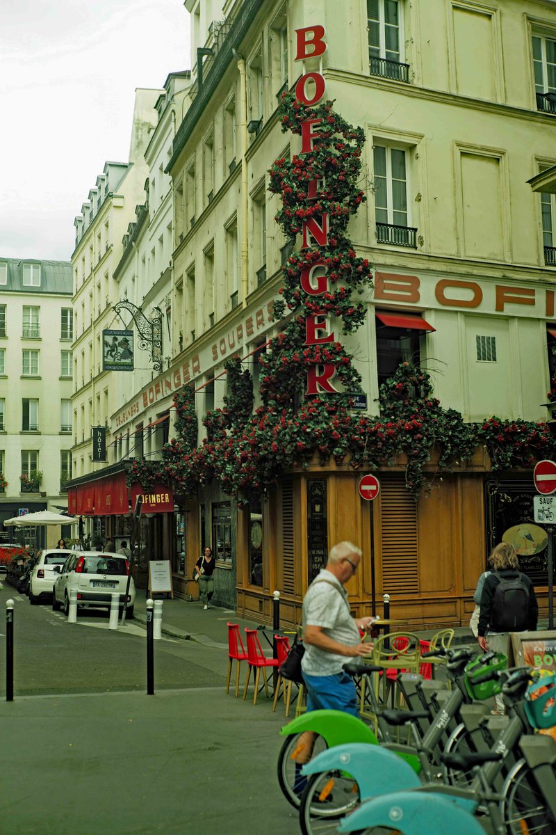 jpquinonero's tweet photo. #ETA #SaraMontiel #Rodoreda #Bofinger #streetphotography #photographie #fotografía #photocouleur #Leica / París en color … Brasserie Bofinger, ETA, Sara Montiel, Mercè Rodoreda …https://t.co/kI06mbf7Ub ... https://t.co/D3zp0TssuR