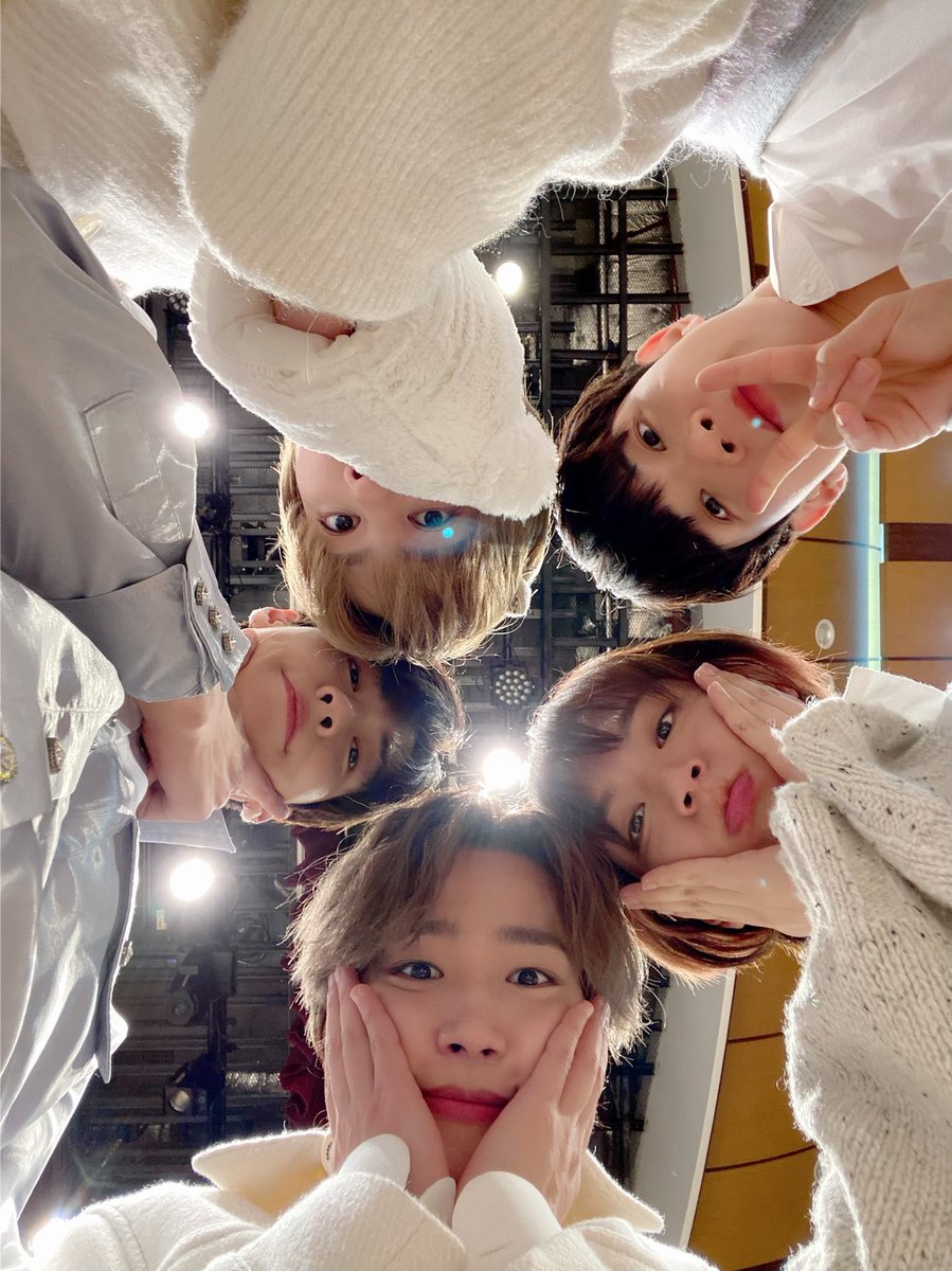 ayo_ayo0228's tweet photo. 보고싶다는말로는부족할정도로
#바람처럼_불어온_재현_생일
보고싶고생일축하해재현아
#INTO_JAEHYUN_HBD
오늘도예쁜미소와함께했으면 https://t.co/7FWFwhVcWL