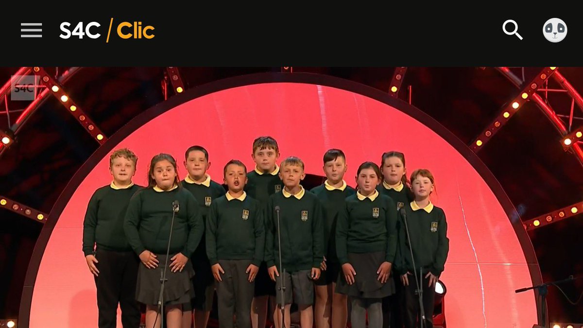 AYFprimary's tweet photo. Diolch enfawr to our wonderful Llinos! Llongyfarchiadau for being accepted into the Orsedd at this years @eisteddfod this Honour is thoroughly deserved and we cannot wait for you to lead us next year! #margam #cystadlu @CSC_Cymraeg @urddmg https://t.co/n5Hh1kPQSL