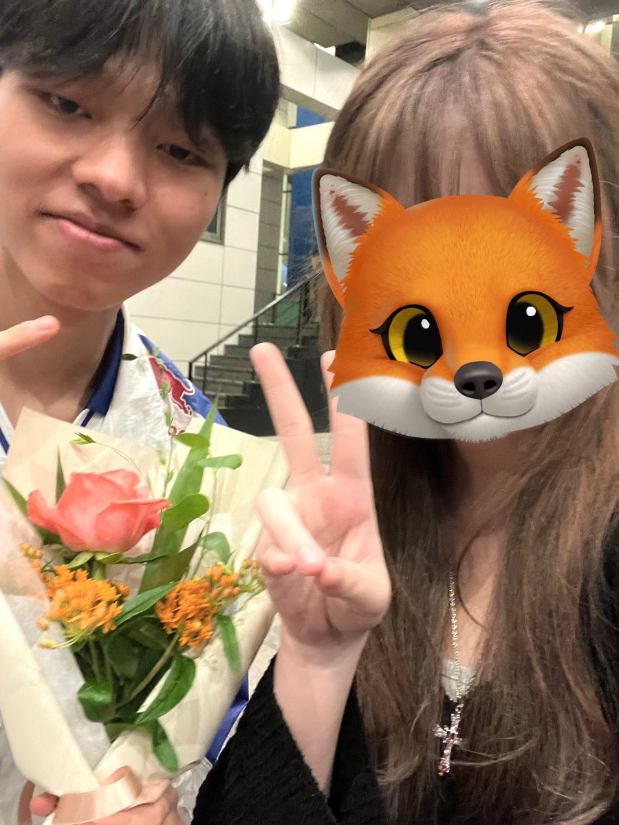 Mel1vlrt's tweet photo. 헤헤 https://t.co/eCdz0UPnSC