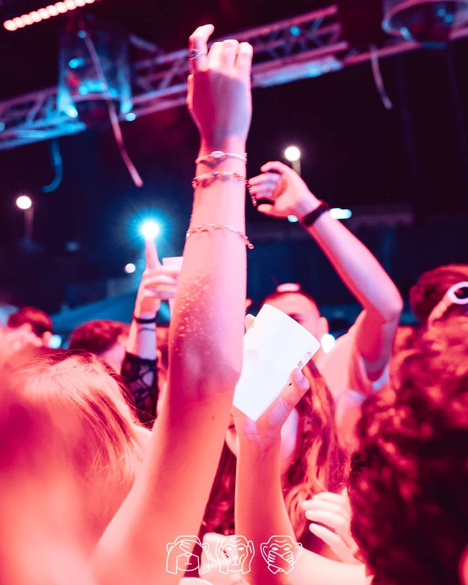 monkeysanremo's tweet photo. Un altro grandissimo Monkey’s Saturday Night! 🔥
📸 ecco qualche scatto in anteprima!

🔥 Non perderti il party day time di oggi: 14 Luglio: @bananabeachparty !

🙈🙊🙉
𝗠𝗼𝗻𝗸𝗲𝘆’𝘀 𝗕𝗲𝗮𝗰𝗵 𝗖𝗹𝘂𝗯 𝗦𝗲𝗮𝘀𝗼𝗻 ‘𝟮𝟰
Lungomare Italo Calvino, 7
Sanremo (IM) IT https://t.co/62koix6MaA