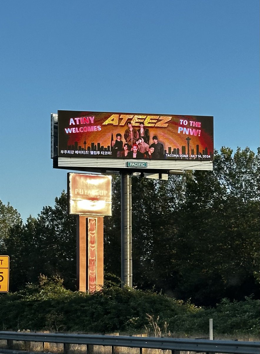 Clint_Edwards's tweet photo. Good morning #ATINY!

It's a perfect day in Tacoma to kick off the first ATEEZ stop in the U.S.

#ATEEZinTacoma https://t.co/QFnyPeIoCN