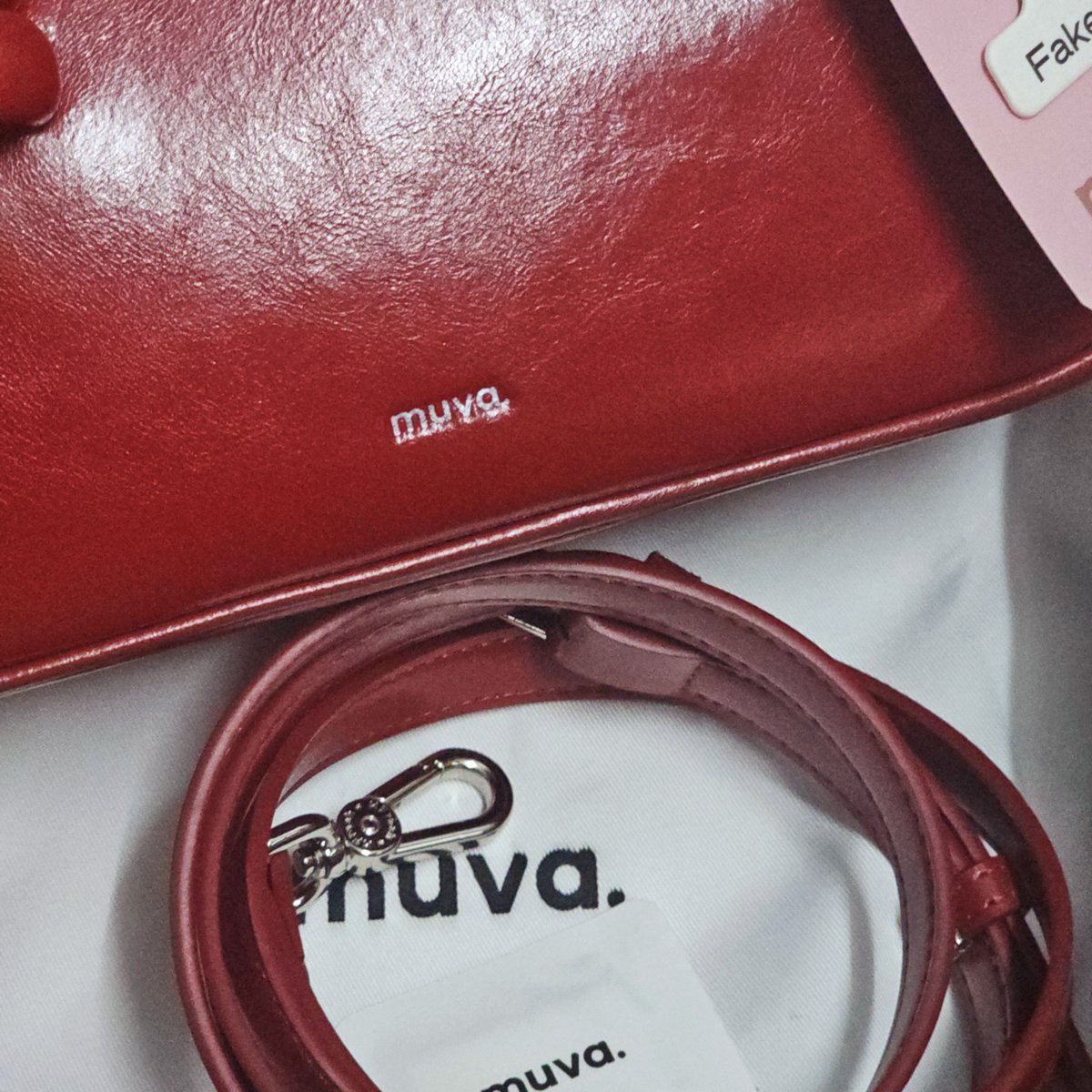 __2bibi's tweet photo. ส่งต่อ #muva รุ่น Boston สีแดง ใช้ครั้งเดียว อุปกรณ์ครบ
ปล่อย 1,850 บาท ส่งฟรี (จากราคาปกติ 3,200)
dm ดูรูปเพิ่มเติมได้ค่ะ

#muvathailand #muvathailandพร้อมส่ง #jamofficial #ส่งต่อ #ส่งต่อmuva #ส่งต่อกระเป๋า #ส่งต่อกระเป๋ามือสอง #muvabag #muvabagboston #muvabagthailand https://t.co/aKhwqDpJIA