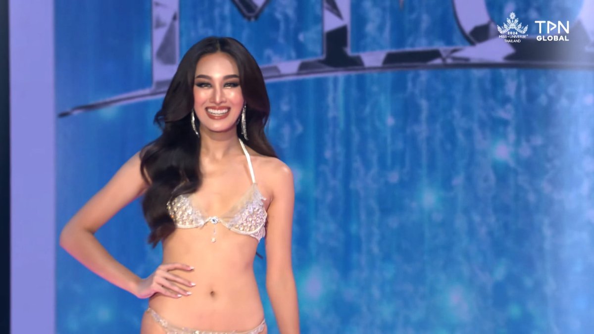 PPTVHD36's tweet photo. #Top 20 เป็นเริ่ด!!!! เป็นแซ่บ!!! #MissUniverseThailand2024
#MUT21 มะสิ มาริสา
#MUT01 ทราย สุวิมล
#MUT35 เจนนี่ เจนนิเฟอร์
#MUT31 จีน อภิสรา
ลิงก์ชมสด : https://t.co/eqO4oQP9Ra
Cr. Youtube : TPN Global
#MissUniverseThailand
#MUT2024 #มิสยูนิเวิร์สไทยแลนด์ #มิสยูนิเวิร์สไทยแลนด์2024
#รอบตัดสิน #FinalComprtition
#PPTVบันเทิง