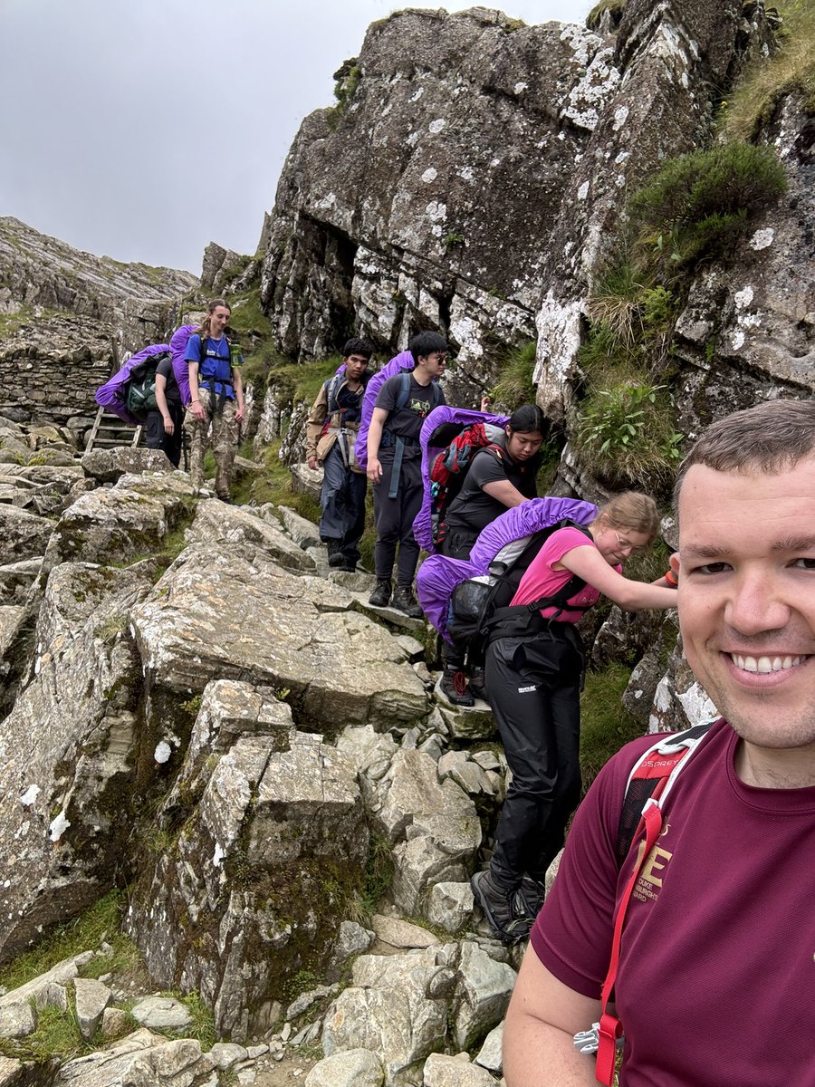 GeogAttwell's tweet photo. What a day so far! Epic scenery and groups storming over the Glyders @DartfordGS @MissECollierDGS https://t.co/Ew6skUIlF9