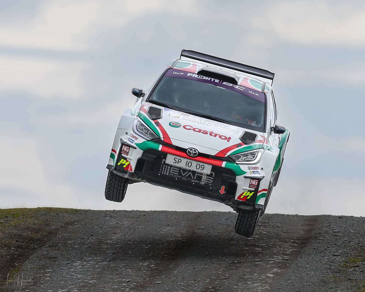 howells_ian's tweet photo. A few shoots from the Nicky Grist stages https://t.co/I92zt1nqfS