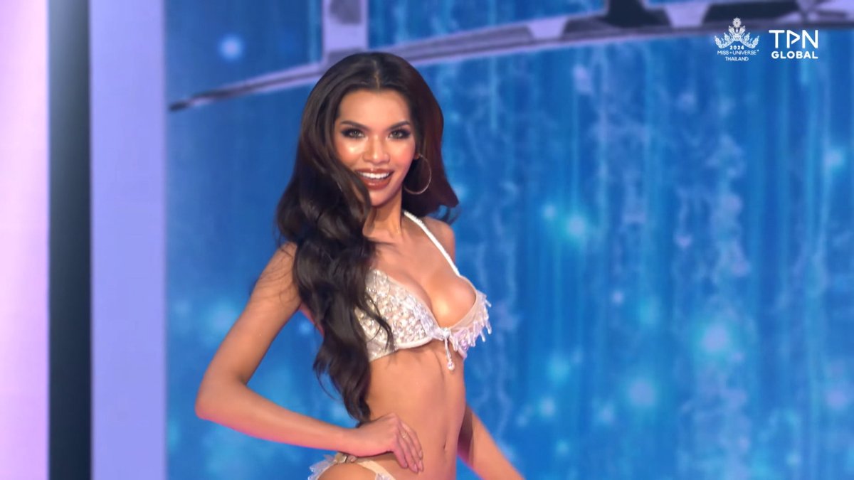 PPTVHD36's tweet photo. #Top 20 ฮอตกว่าอากาศที่ไมอามี่ #MissUniverseThailand2024
#MUT20 เบลล่า ภาวิตา
#MUT22 คิม คิมเบอร์รี่
#MUT17 ซูริ สุริศา
#MUT08 มุก กานต์ฤทัย
ลิงก์ชมสด : https://t.co/eqO4oQP9Ra
Cr. Youtube : TPN Global
#MissUniverseThailand
#MUT2024 #มิสยูนิเวิร์สไทยแลนด์ #มิสยูนิเวิร์สไทยแลนด์2024
#รอบตัดสิน #FinalComprtition
#PPTVบันเทิง