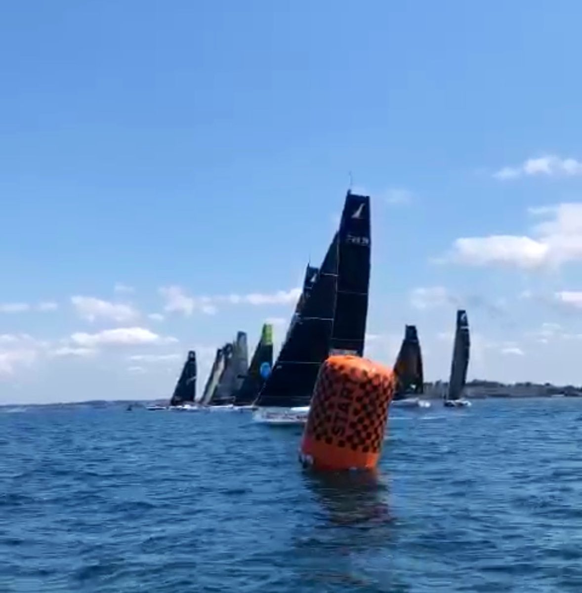 tourvoile's tweet photo. Course n°22 🤩
Top départ pour la dernière course de cette 45e édition, décisive pour découvrir le podium 2024 ! Égalité entre Dunkerque Voile et Auray Quiberon by Orlabay! Let’s go 🤯
#TourVoile https://t.co/oWwJGjZ7Rp