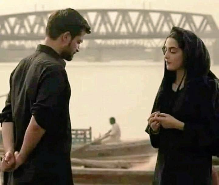 Mahanaatma1's tweet photo. चुप चाप खड़े रहिए और इन्हें बोलने दीजिए 
पसंदीदा स्त्री से इश्क़ मे बहस नहीं किया जाता https://t.co/afxSY5TjLF