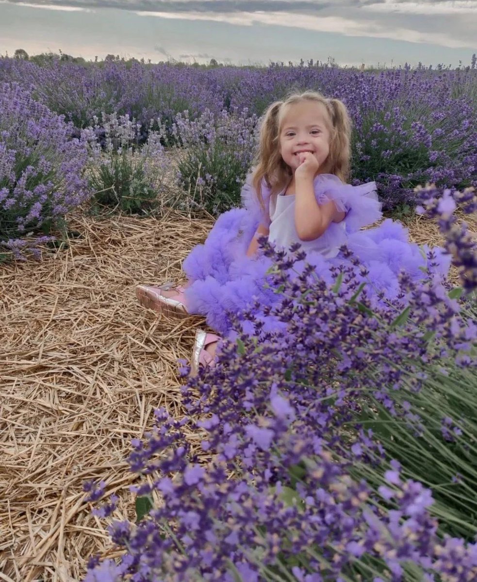CanadianKobzar's tweet photo. Two years ago Lizza was killed in Vinnytsia by russians.  Never forget the Ukrainian children who were murdered by russia. https://t.co/EbVjJTnKak