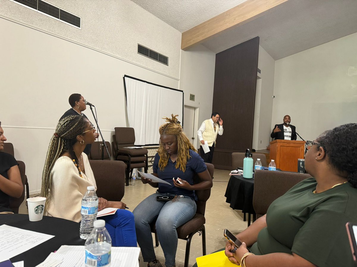 C4FHealth's tweet photo. CFHI was with some great minds presenting and reviewing the recently published data on Africans/African Americans in Orange County, CA. Yes, we have problems as a people, but we also have people who are willing and ready to make a difference. #CFHI https://t.co/jS1EZy4Dgy
