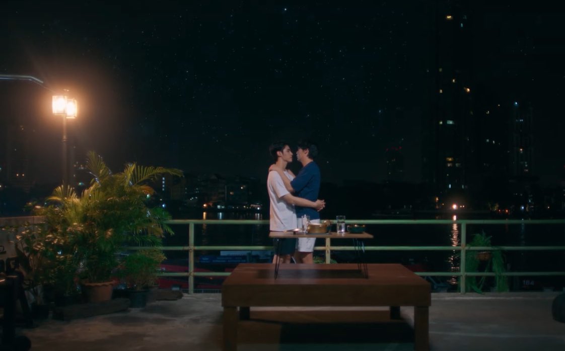 florabz18's tweet photo. MY STAND-IN (Thailand)
🌟🌟🌟

I haven’t been able to watch BL series for a long time because I felt that nothing is worth watching nowadays. This series broke my BL-watching slump. Leads have amazing chemistry &amp; acting is on point. It’s heavy plot-wise but the actors delivered. https://t.co/RJXuBRgEbl