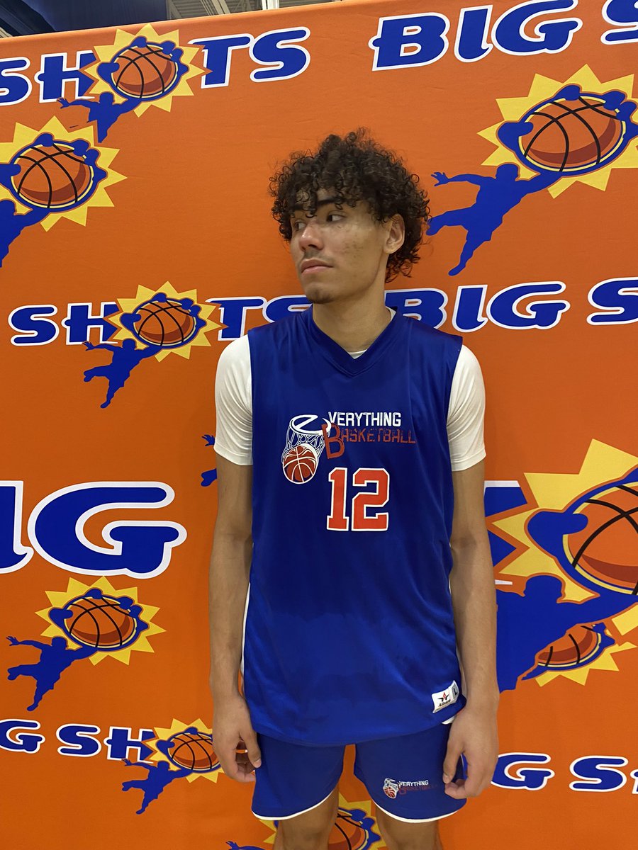 17u 

Team RunItUp -39
# 11 Rashid Faruq- 13 pts
# 20 Ahmari Randolph- 12 pts

EBA-36
# 30 Micah Weathers- 11 pts
# 12 Joshua Hanna- 10 pts 

@BigShotsglobal 
#BIGSHOTS #RichmondLive