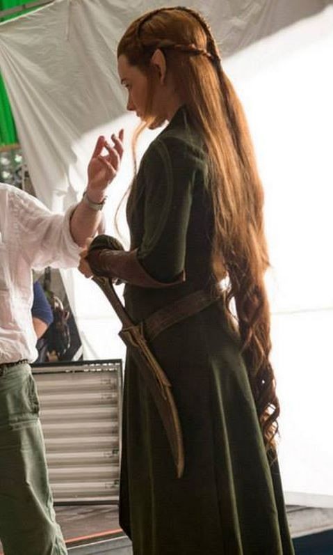taurielthinker's tweet photo. imagine tauriel... but with jinx's braids 🫣🤭 https://t.co/8n58kJUPRI