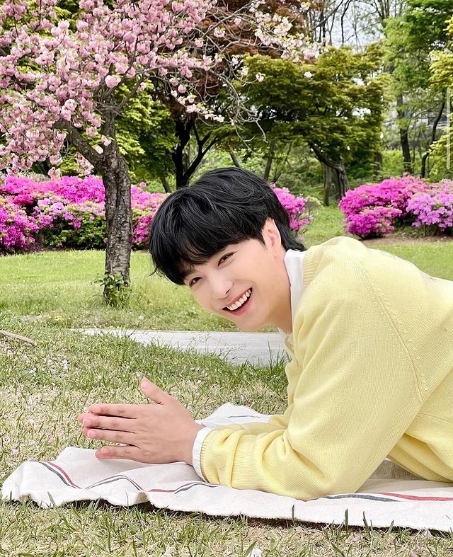 memoryjh68's tweet photo. 240714 aluu_miyoung
김종현

#알루 #aluu

https://t.co/d4NARijFGZ

#김종현 #KimJonghyeon https://t.co/dTYVtAnXXR