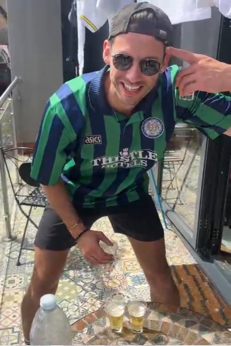 Poochi Van Poetsch (@poochi_17) on Twitter photo He drinks a whisky drink, he drinks a lager drink, he drinks a vodka drink he’s drinks a cider drink…. 🎵
<a href="/adamdgreen11/">Adam Green</a>
#SSNThreeLions He drinks a whisky drink, he drinks a lager drink, he drinks a vodka drink he’s drinks a cider drink…. 🎵
<a href="/adamdgreen11/">Adam Green</a>
#SSNThreeLions