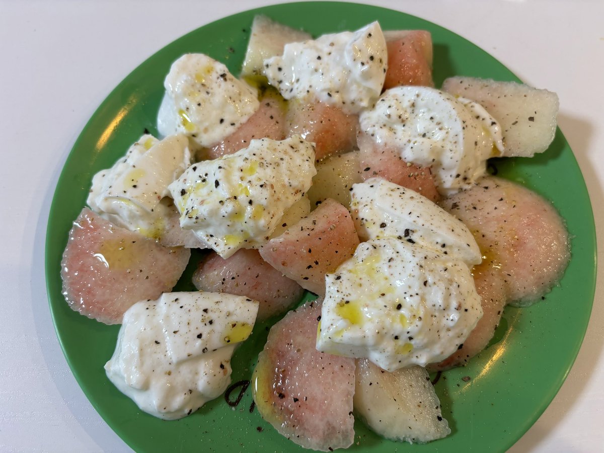 桃のカプレーゼ☺️🍑