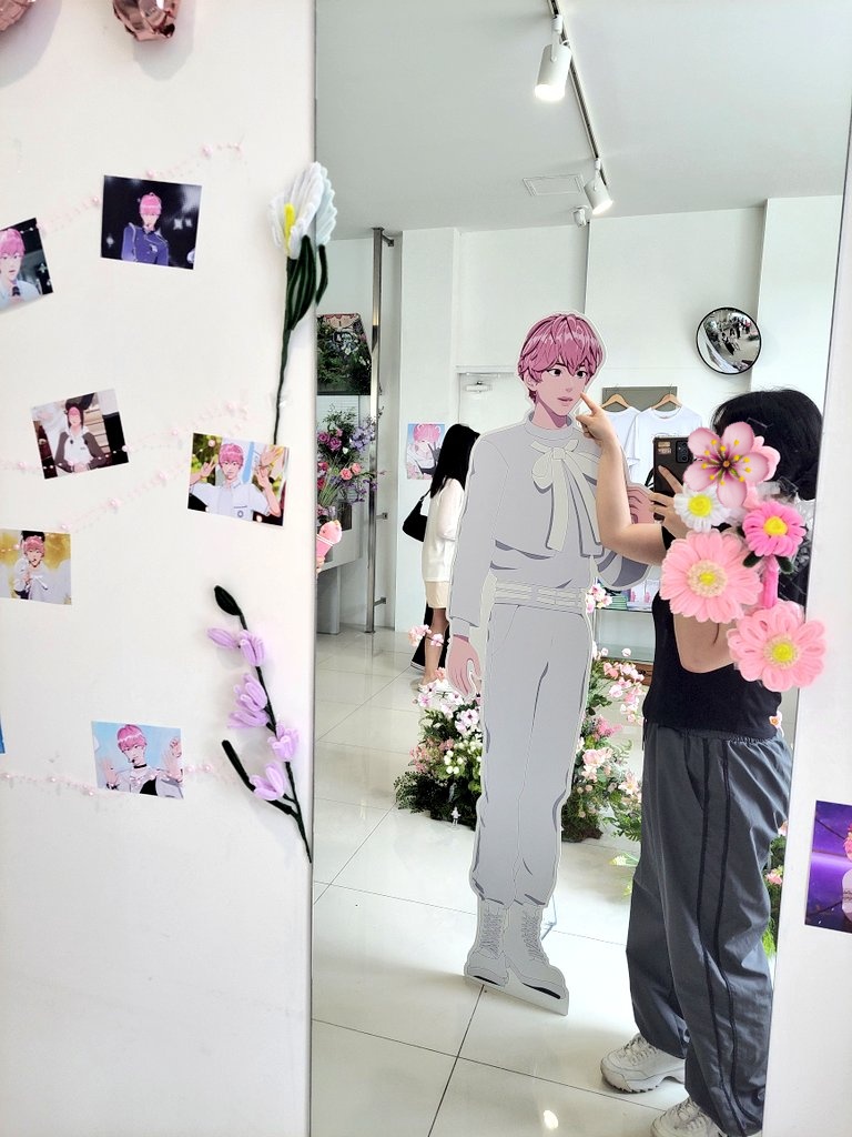 MUNDUNG_EHlv's tweet photo. #7월_속에_피어난_플라워
#BBiKKiTTya_bamby_my_flower
마지막까지 남고싶을정도로 넘 재밌는 생카였어요🩷🩷 주최자분 스탭분들 협력해주신분들 너무 수고하셨어요 
마지막까지 너무 이쁜 삐끼따였습니다🌸🌸🌸 https://t.co/4jaarZ6o5c