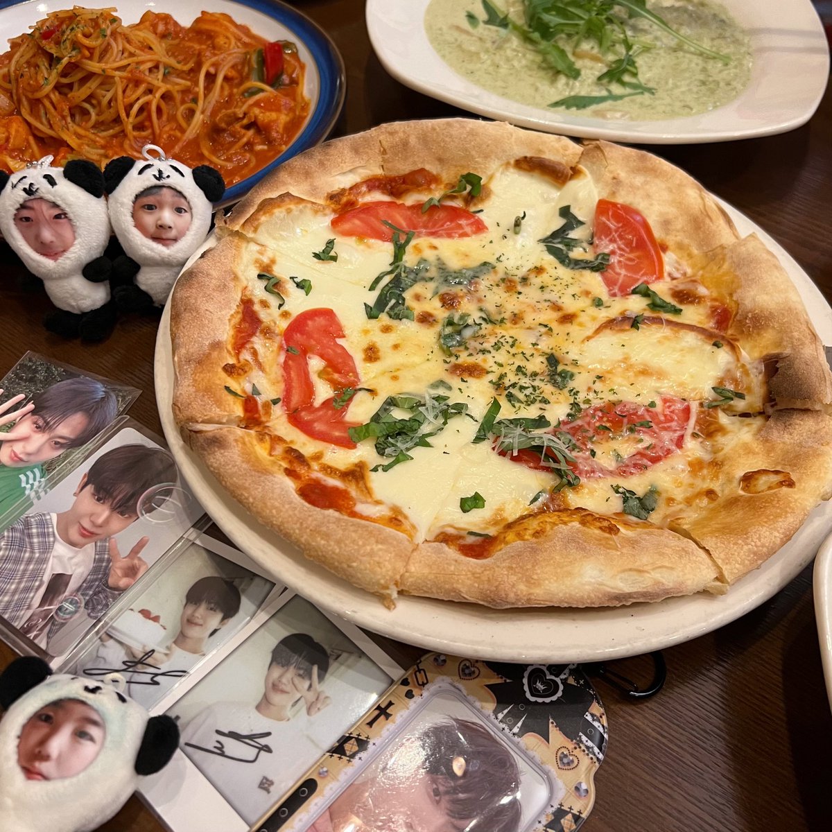 pypy0331's tweet photo. 지후 생카 넘 잼썼따아 준비해주셔서 감사합니당😻😻쥬 생축🥔🏀🐹💛
#EVNNE #이븐
#박지후 #PARKJIHOO
#SWITCH_OFF_HOO #HAPPY_JIHOO_DAY #박지후_생일카페
#사운드웨이브 https://t.co/wAODII1VYa