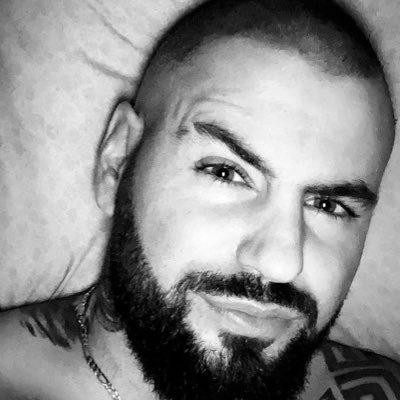 iamwojtekgola's tweet photo. #NoweProfilowe https://t.co/Eat8TMCzac