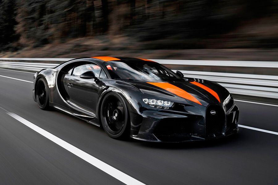 needcarhelp_es's tweet photo. ¿Sabías que... 🤔

el coche de producción limitada más rápido del mundo es el Bugatti Chiron Super Sport 300+? ¡Alcanzó una velocidad máxima de 490 km/h! 🚀⚡

#needcarhelp #domingodecuriosidades #deportivo #cochemásrápido #curiosidades #bugattichironsupersport300 https://t.co/JryJKUIjf1