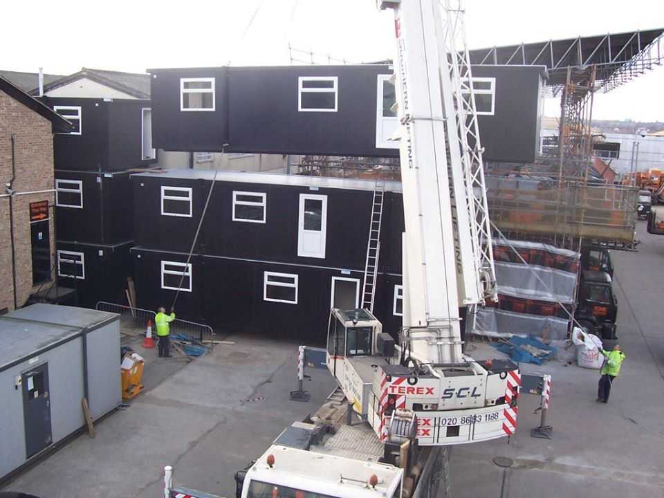 TSCabins's tweet photo. For temporary storage or office space this #July We have a great range of #storagecontainers #portableoffices and also #guardhuts for hire and sale. We also have #marketingsuites, ideal for #propertydevelopments #ukdelivery https://t.co/RudzH4TNVR https://t.co/XbrBN6Ir3w