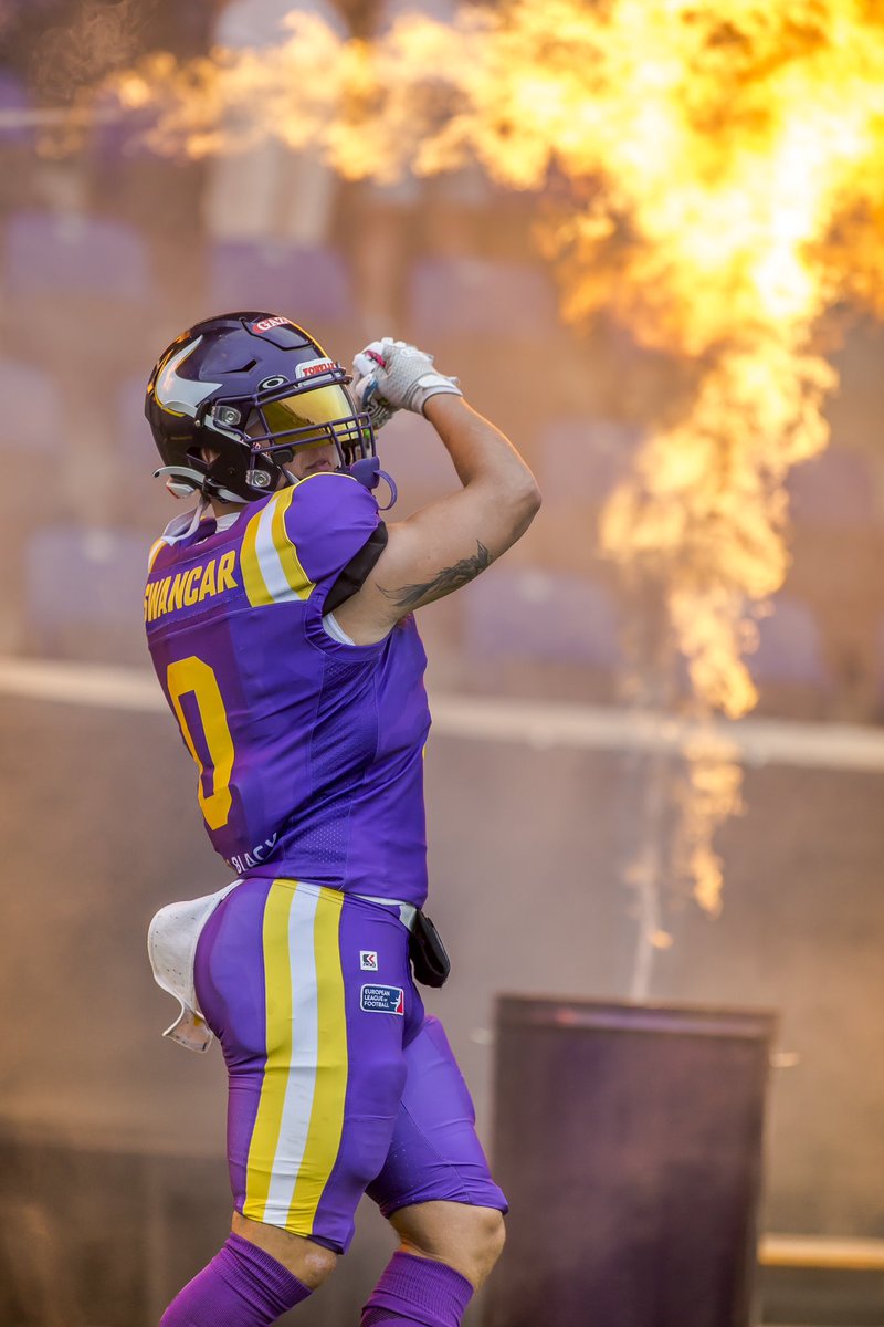 ViennaVikings's tweet photo. Week 8 In Pictures! 📸📸📸
Visit 👉🏽 https://t.co/tD6MFWzrAz for more shots! 

#PurpleReign #ViennaVikings #HVMatVIK #ELF2024 
📸 @HJirgal | @ELF_Official https://t.co/RwilMvQ1PR